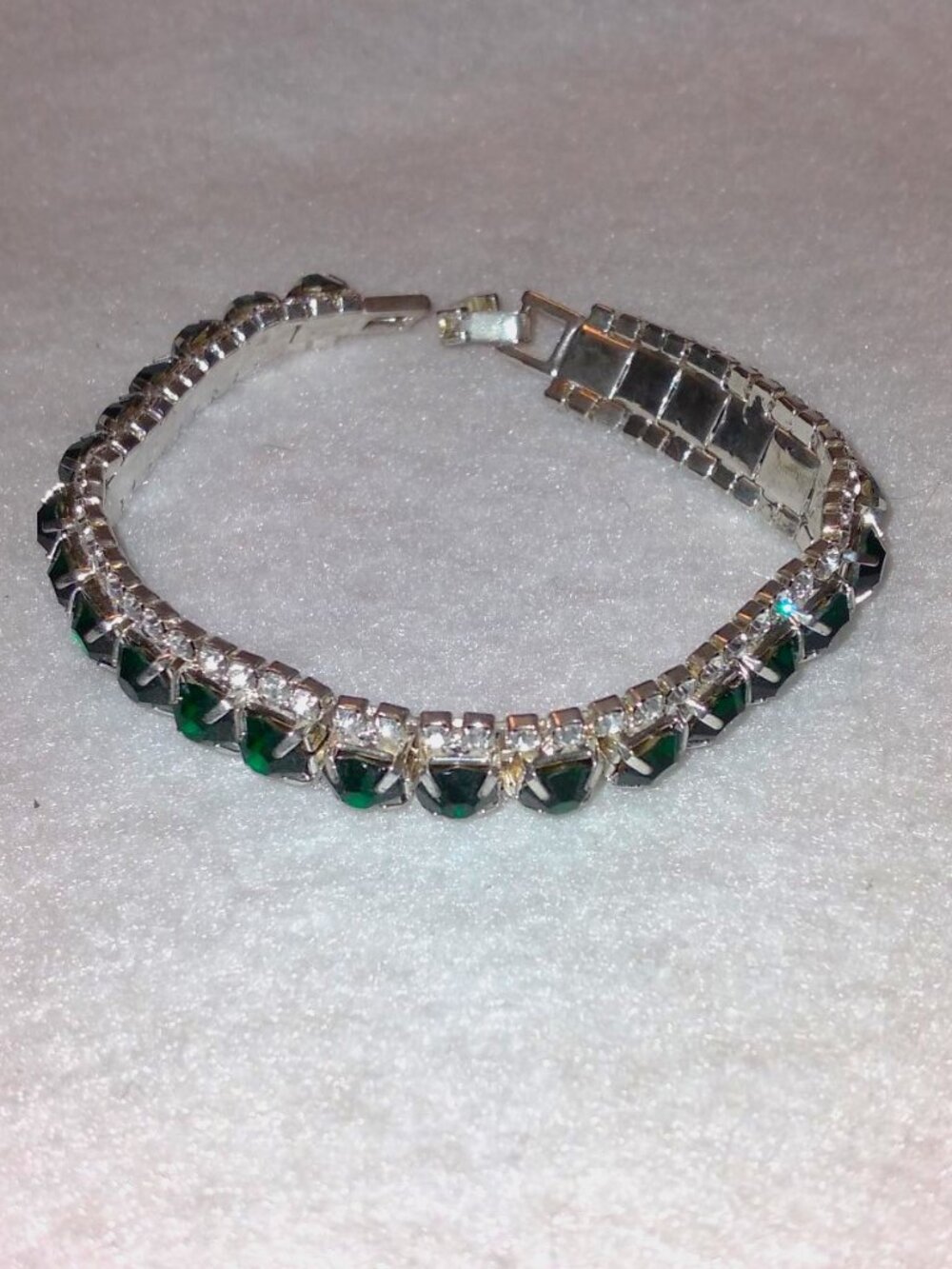 Brand New Beautiful Green & White Crystal CZ Tennis Bracelet